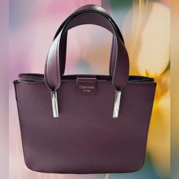 Calvin Klein Audrey Mini Bag Crossbody in Eggplant (Missing Strap) NWOT - Picture 1 of 12